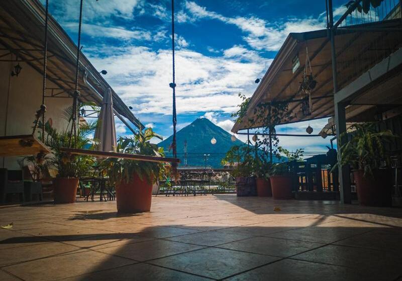 فندق Las Colinas