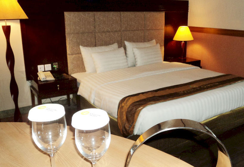 בית מלון כפרי M Chereville