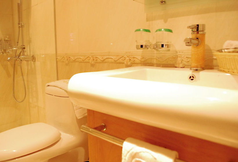 בית מלון כפרי M Chereville