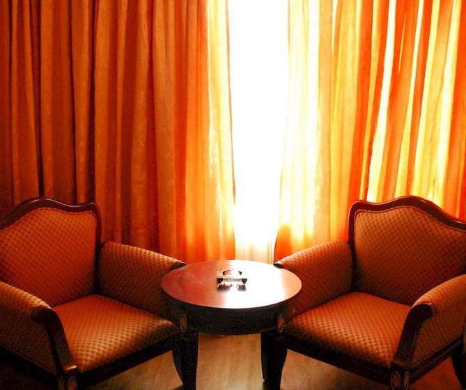 בית מלון כפרי M Chereville