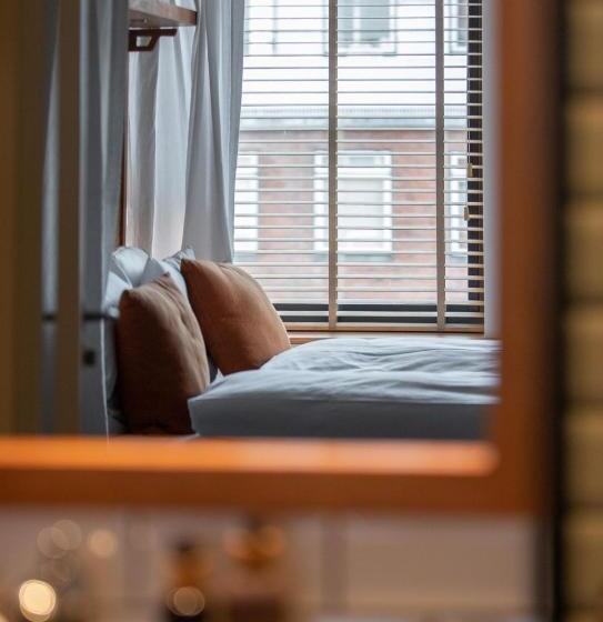 هتل Manon Les Suites Guldsmeden