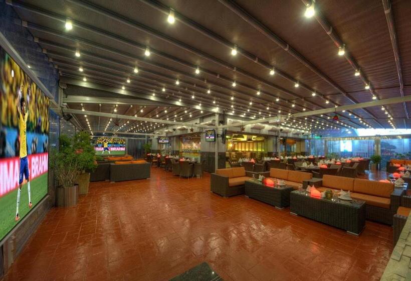 Marina View Deluxe Hotel Apartment