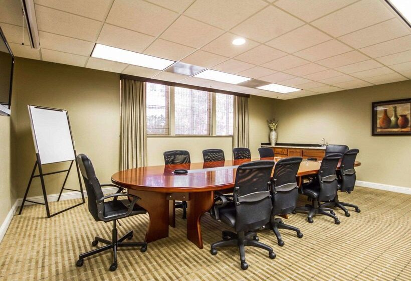 Med Park, Ascend Hotel Collection