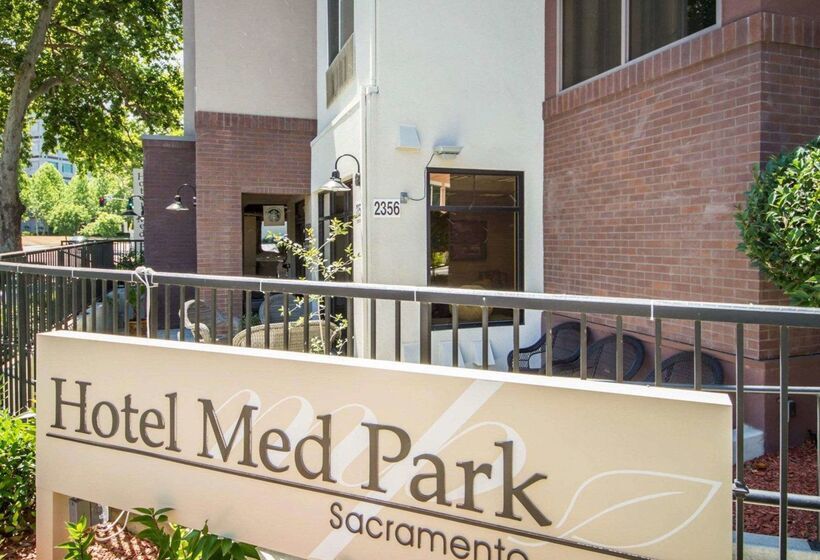 Med Park, Ascend Hotel Collection