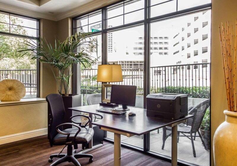 Med Park, Ascend Hotel Collection