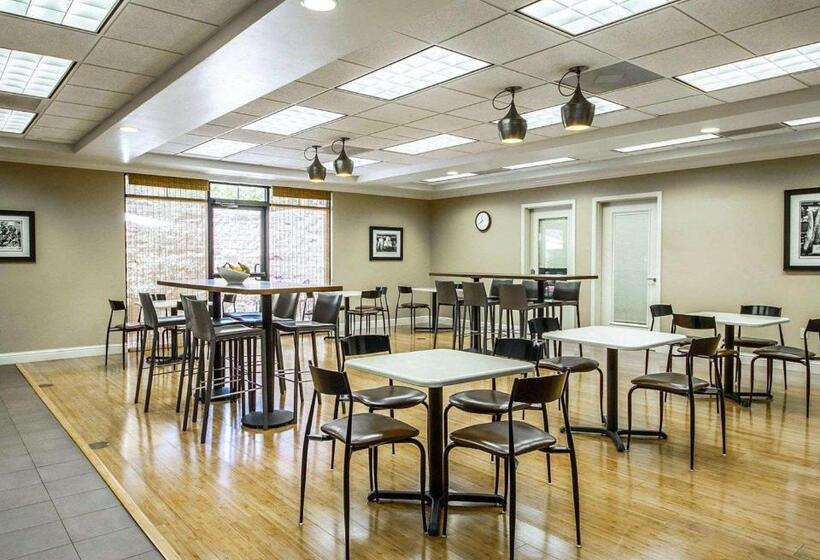 Med Park, Ascend Hotel Collection