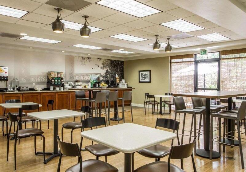 Med Park, Ascend Hotel Collection