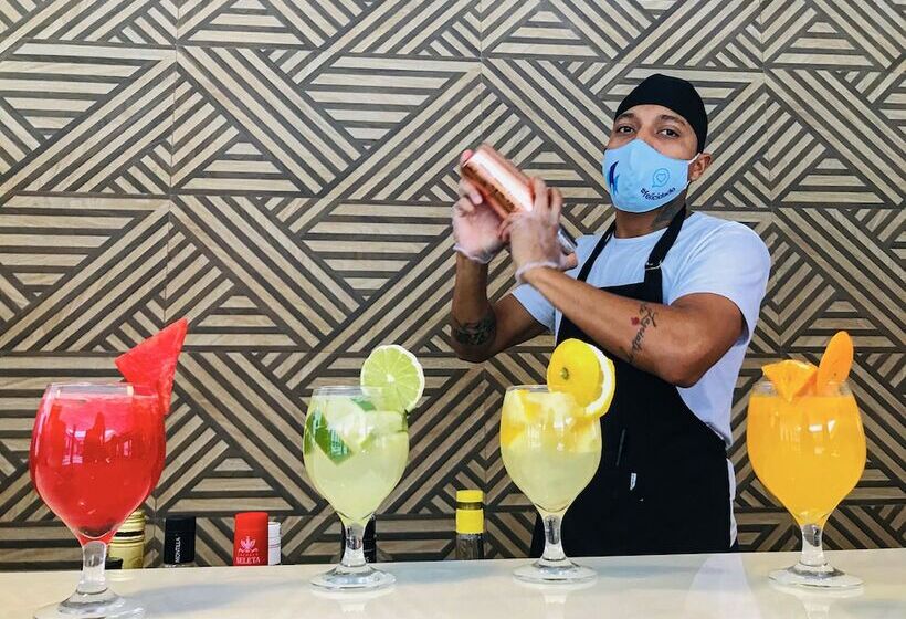 ホテル Nauticomar Resort All Inclusive & Beach Club