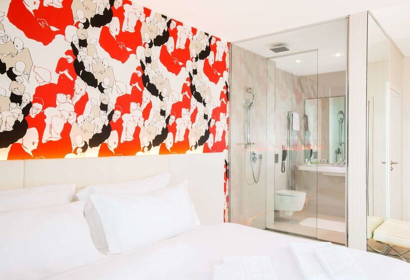 هتل NH Bratislava Gate One