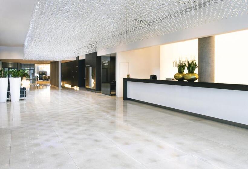 호텔 NH Bratislava Gate One