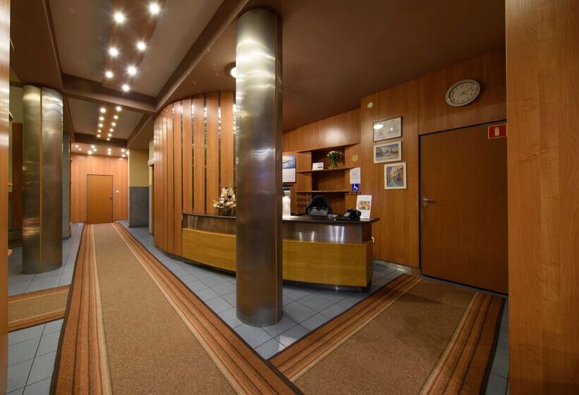 Book Inn Hotel Nowa Panorama