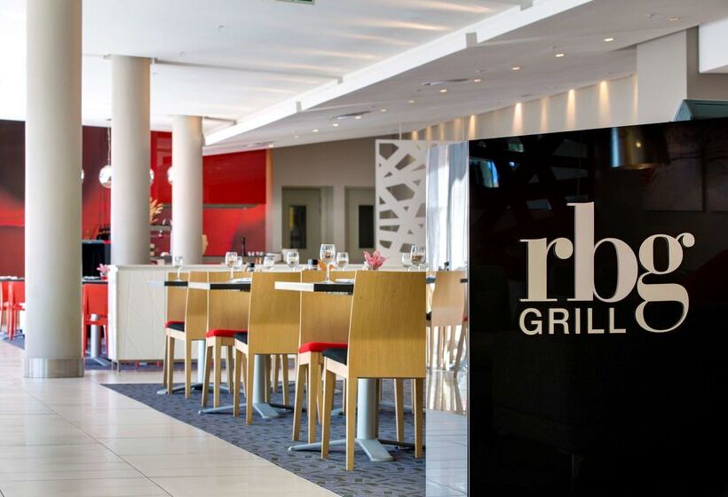 酒店 Park Inn Sandton