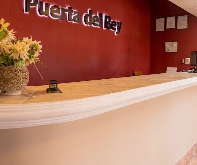 هتل Puerta Del Rey