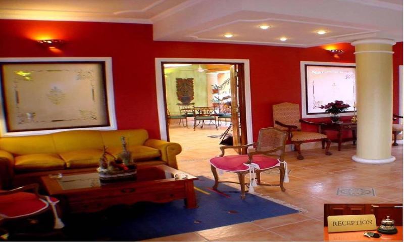 هتل Puerta Del Rey