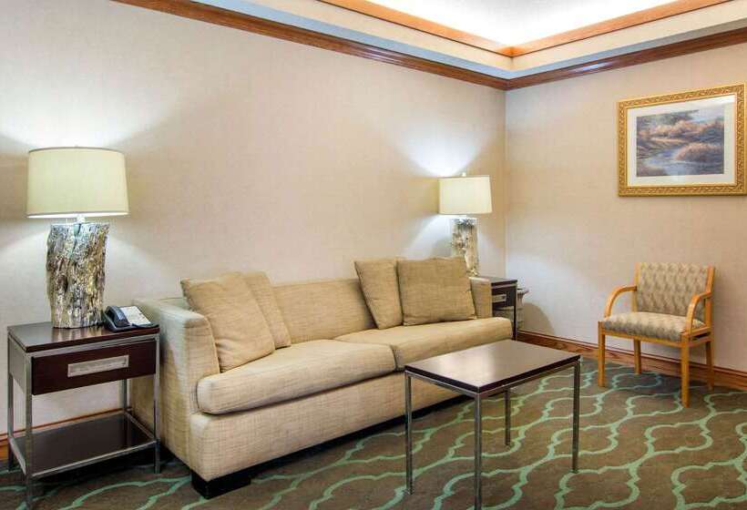 فندق Quality Inn & Suites Decatur  Atlanta East