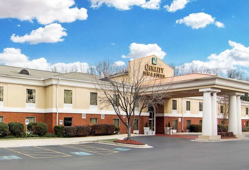 فندق Quality Inn & Suites Decatur  Atlanta East