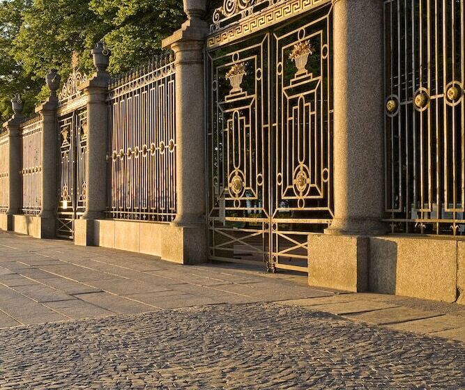 Radisson Sonya Hotel, St. Petersburg