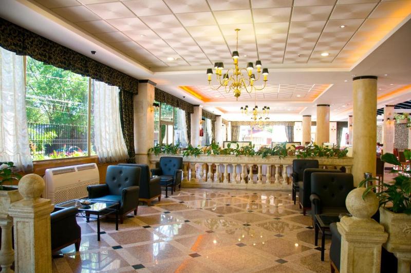 בית מלון כפרי Ramada By Wyndham Buenos Aires