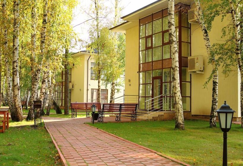 Отель Ramada By Wyndham Yekaterinburg