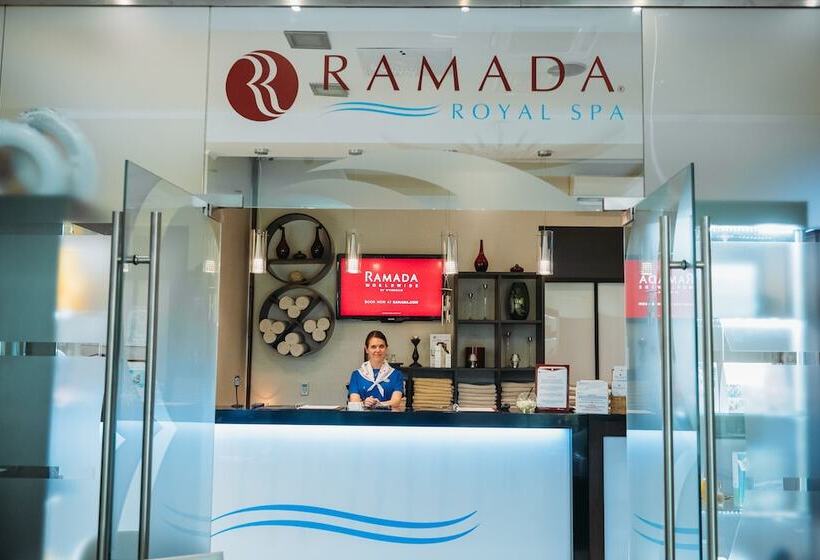 Отель Ramada By Wyndham Yekaterinburg