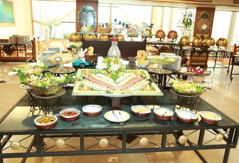 Regent Plaza Hotel & Convention Centre