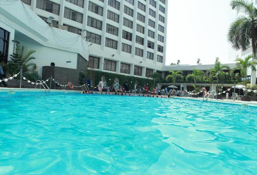 Regent Plaza Hotel & Convention Centre