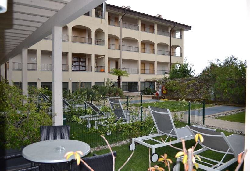 ホテル Resort Villa Luisa & Spa