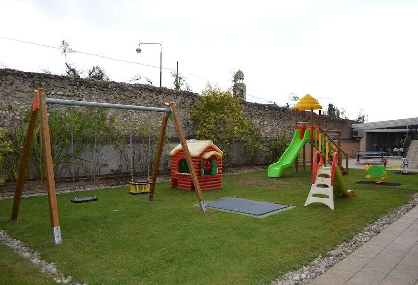 בית מלון כפרי Resort Villa Luisa & Spa