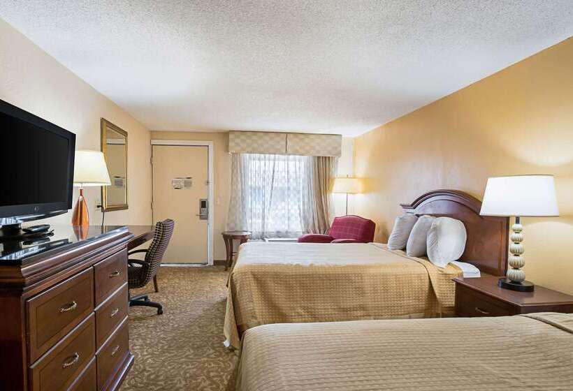 هتل Rodeway Inn Metro Airport