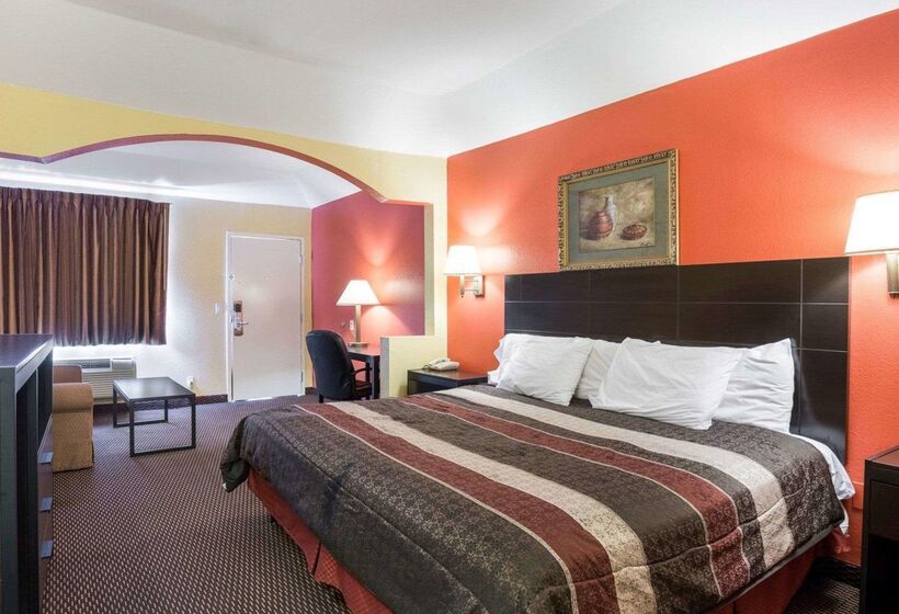 호텔 Rodeway Inn & Suites