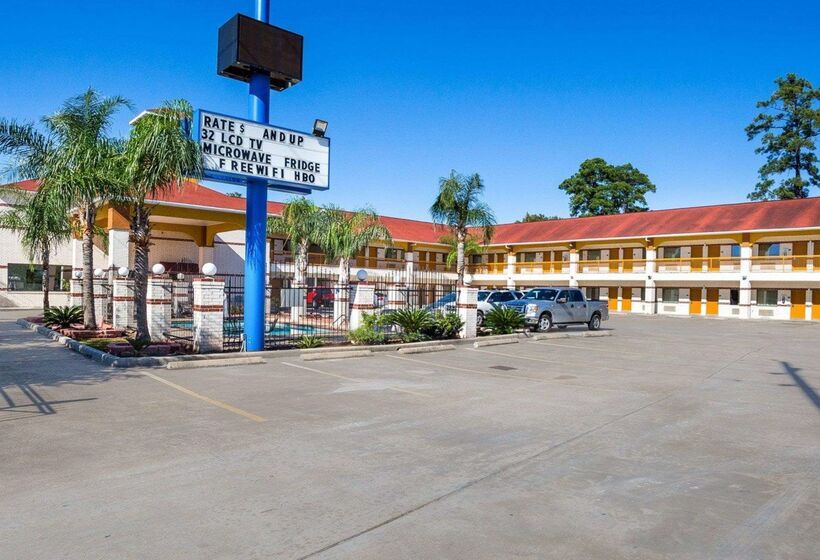 호텔 Rodeway Inn & Suites