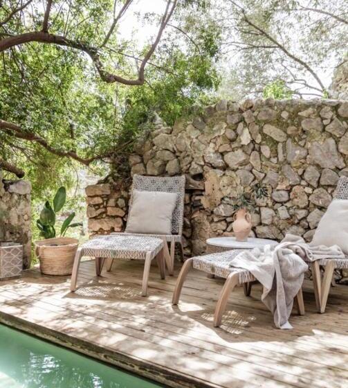 فندق ريفى Finca Can Beneit