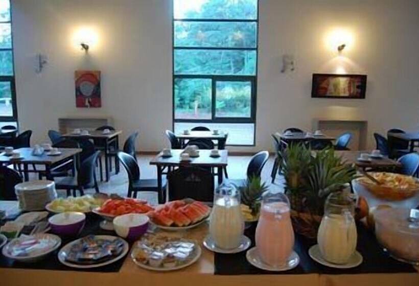 בית מלון כפרי Sol Cataratas