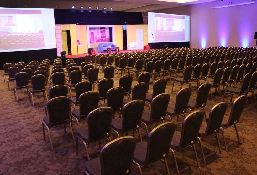 Sonesta Hotel Osorno