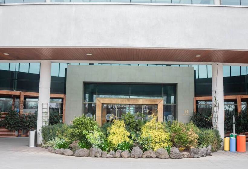 Sonesta Hotel Osorno