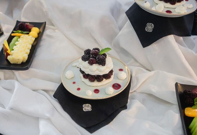 Sonesta Hotel Osorno