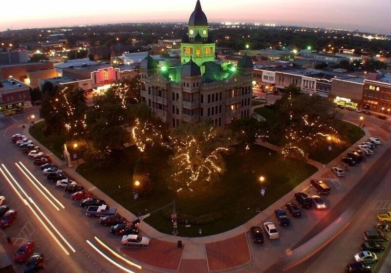 فندق Springhill Suites By Marriott Denton