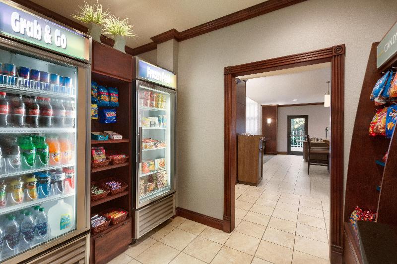 فندق Staybridge Suites Tampa East  Brandon, An Ihg