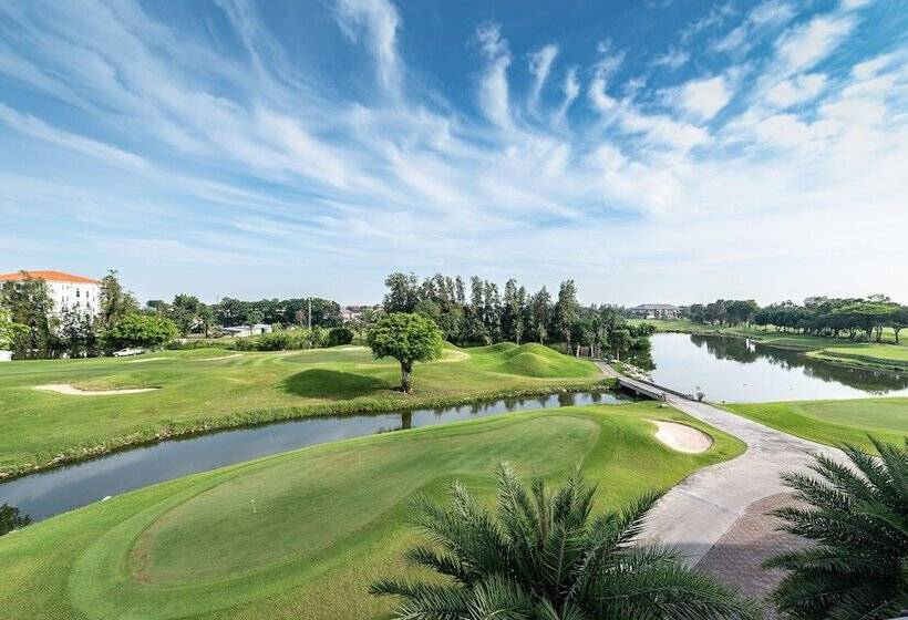Summit Windmill Golf Suite Hotel At Suvarnabhumi