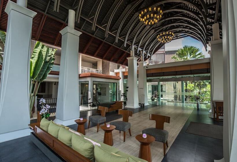 Summit Windmill Golf Suite Hotel At Suvarnabhumi