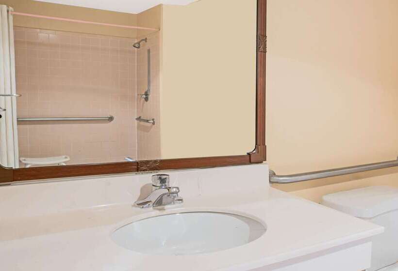 酒店 Super 8 By Wyndham Sealy