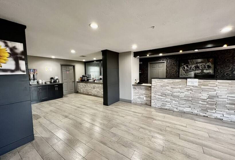 酒店 Super 8 By Wyndham Sealy