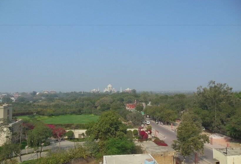 Отель Taj Plaza, Vip Road, Agra