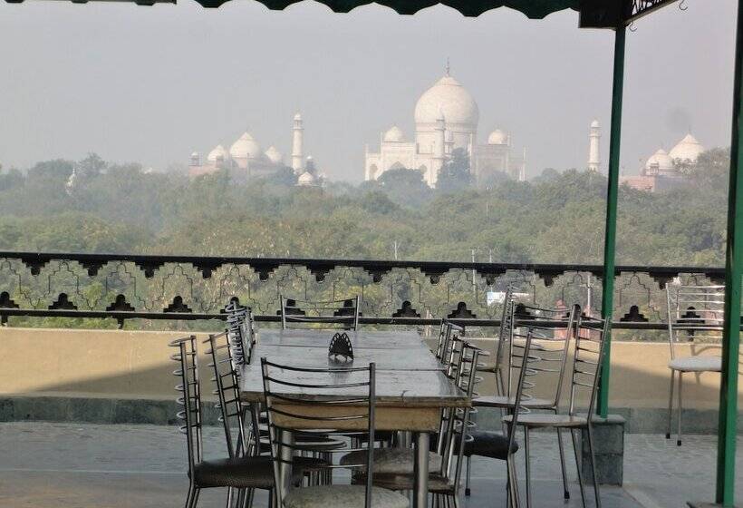 Отель Taj Plaza, Vip Road, Agra
