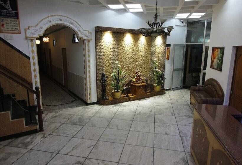 Отель Taj Plaza, Vip Road, Agra