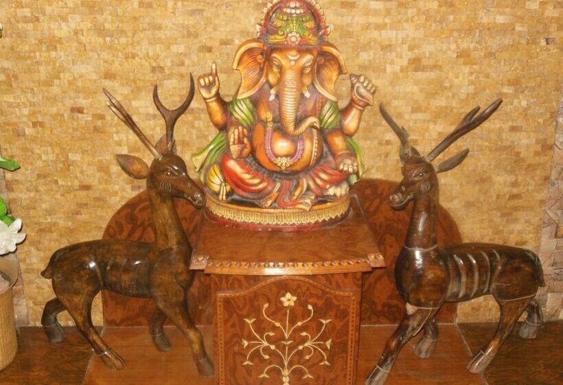 Отель Taj Plaza, Vip Road, Agra