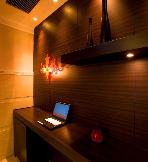 فندق The B Hakata