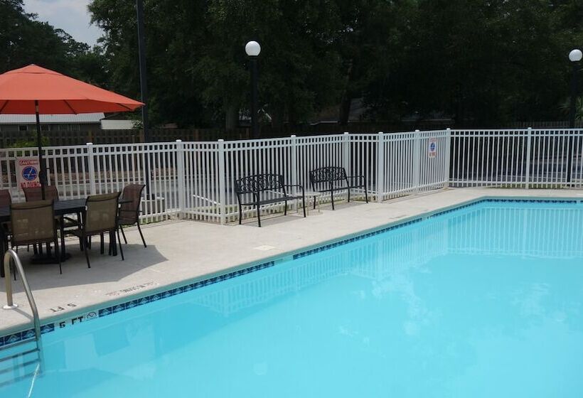 ホテル The Paragon Of Golden Isles