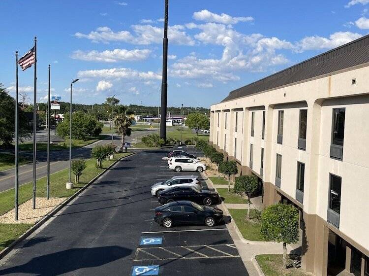 ホテル The Paragon Of Golden Isles