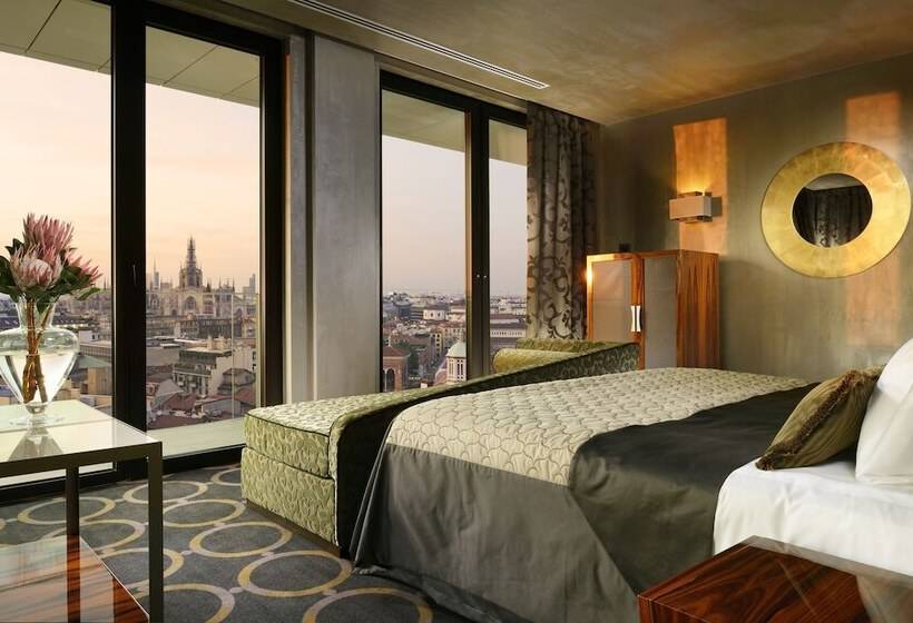 هتل Uptown Palace